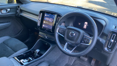 Volvo XC40 2.0 B4P Plus Black Edition 5dr Auto Petrol Estate